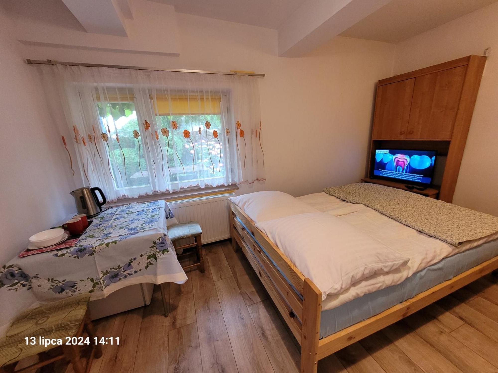 Renatka Przy Plazy Apartment Uniescie Exterior photo