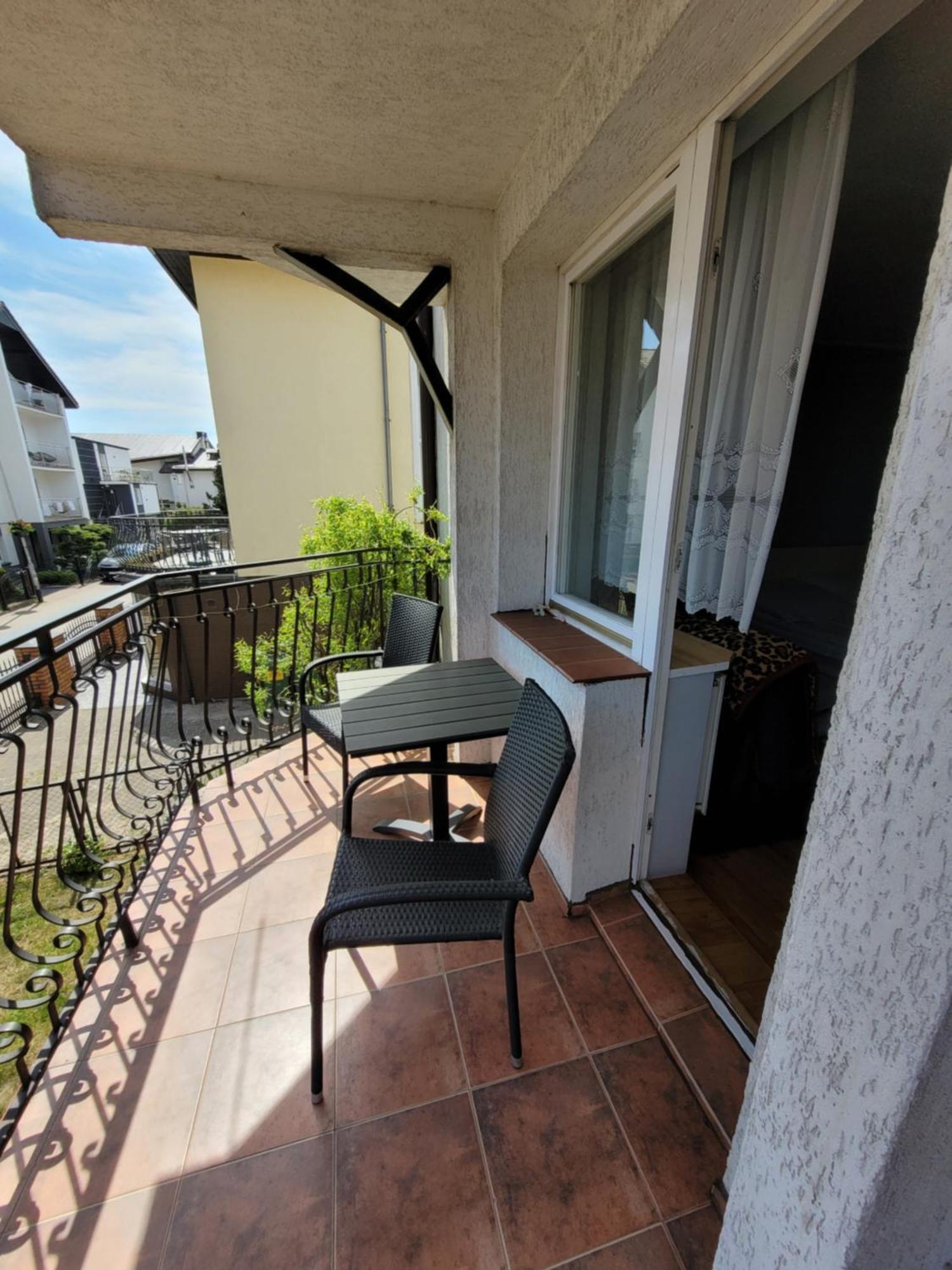Renatka Przy Plazy Apartment Uniescie Exterior photo